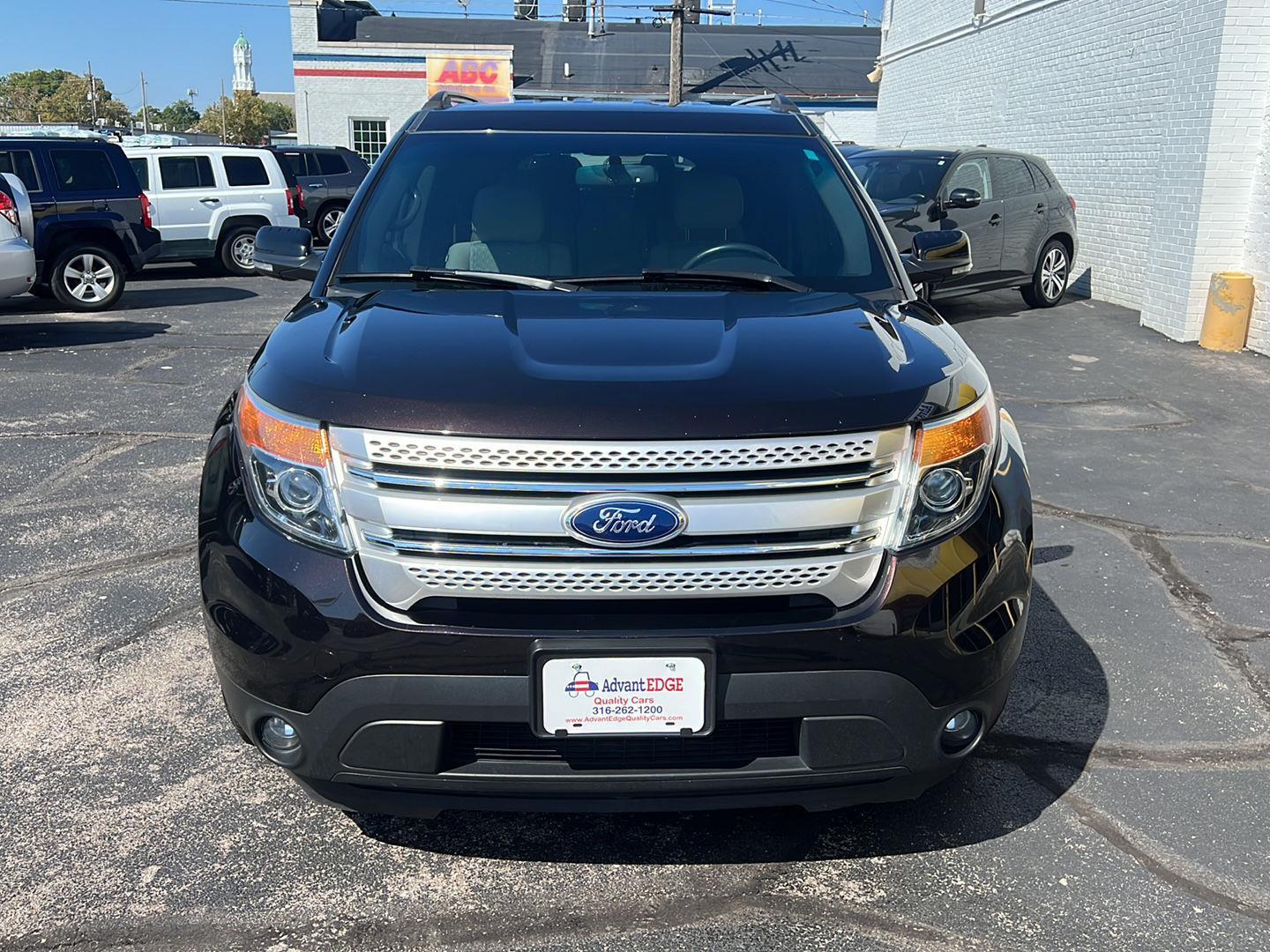 2013 Ford Explorer XLT photo 2