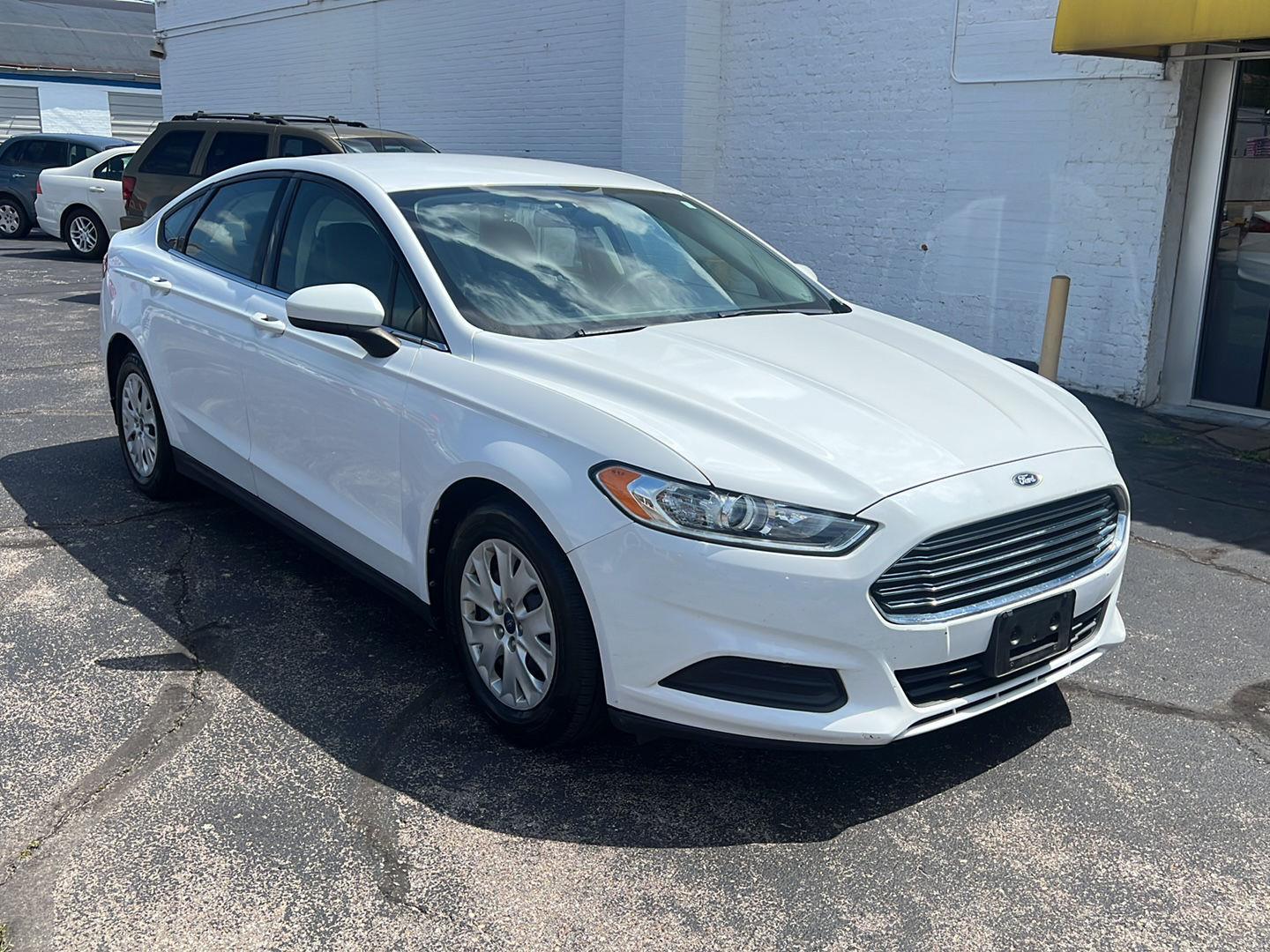 2013 Ford Fusion's photo