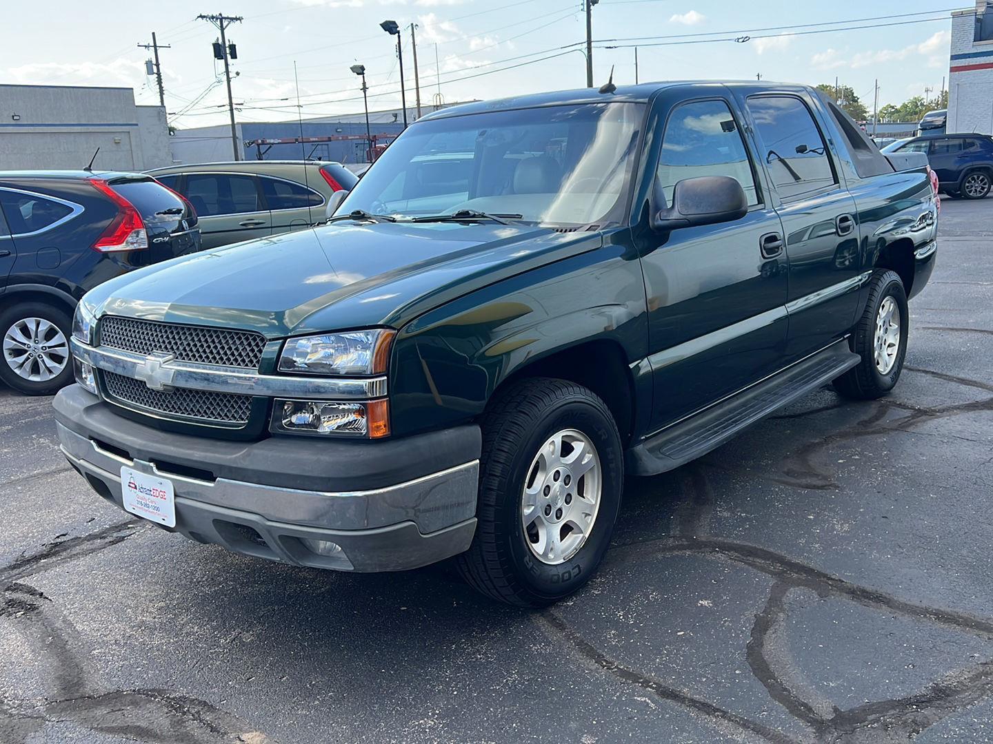 2004 Chevrolet Avalanche Z71 photo 3
