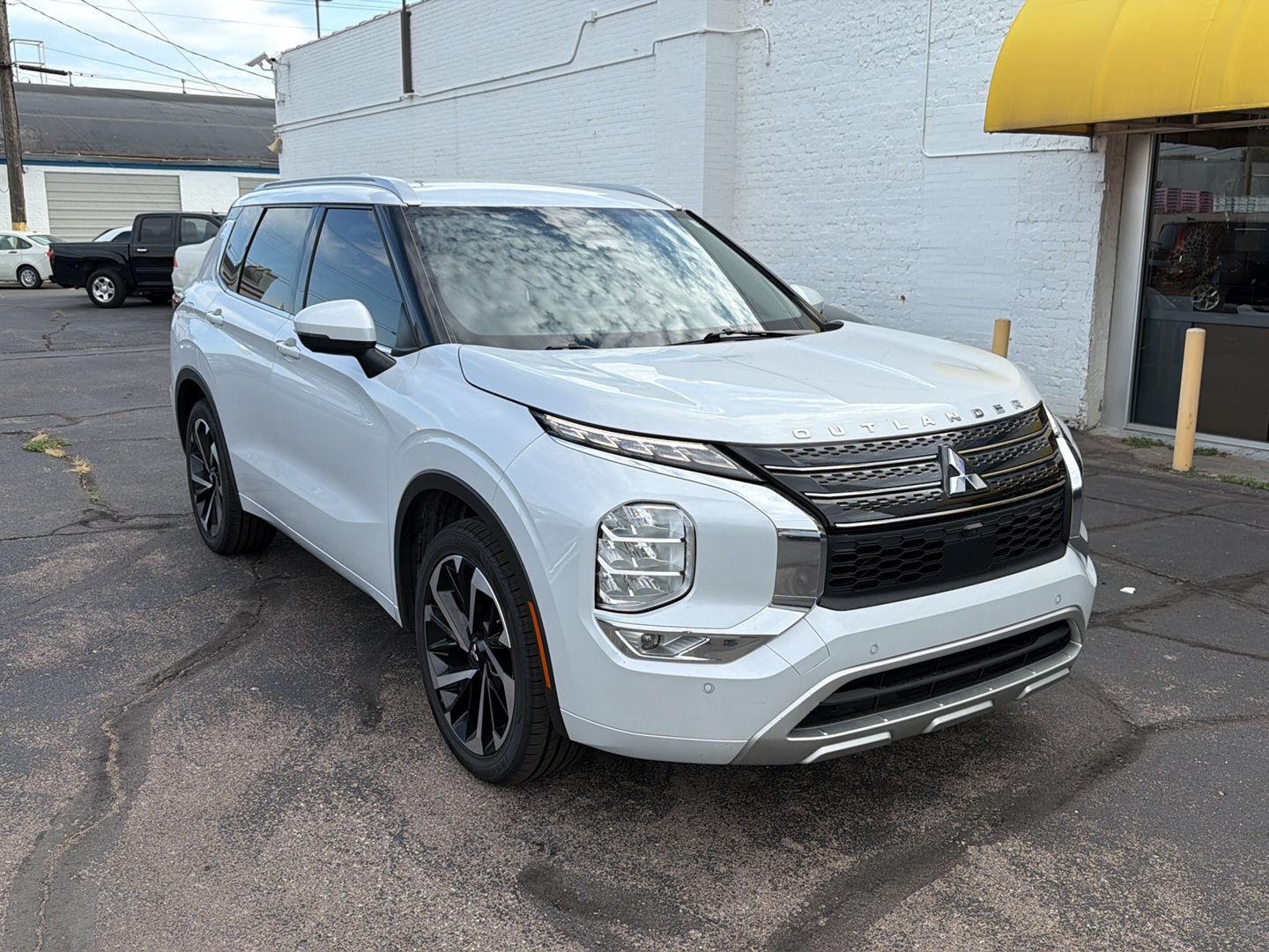 2023 Mitsubishi Outlander
