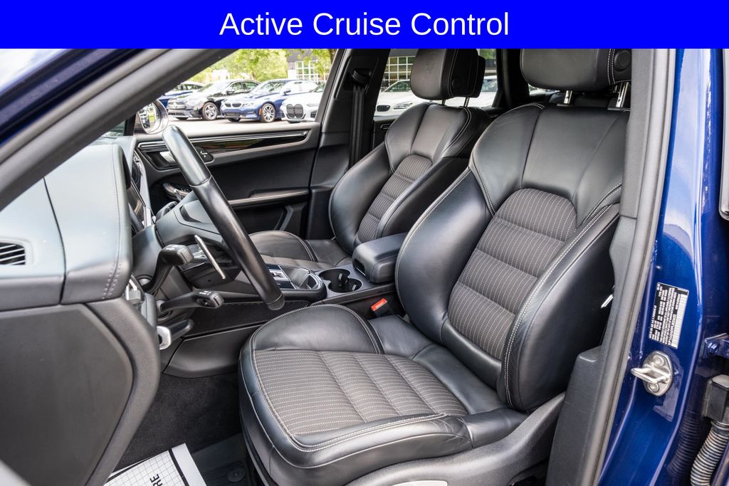 2023 Porsche Macan T - Photo 14