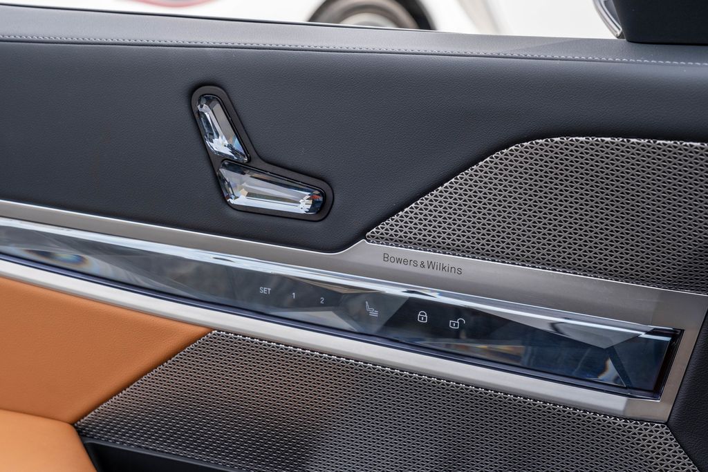 2023 BMW 7 Series 740i - Photo 13