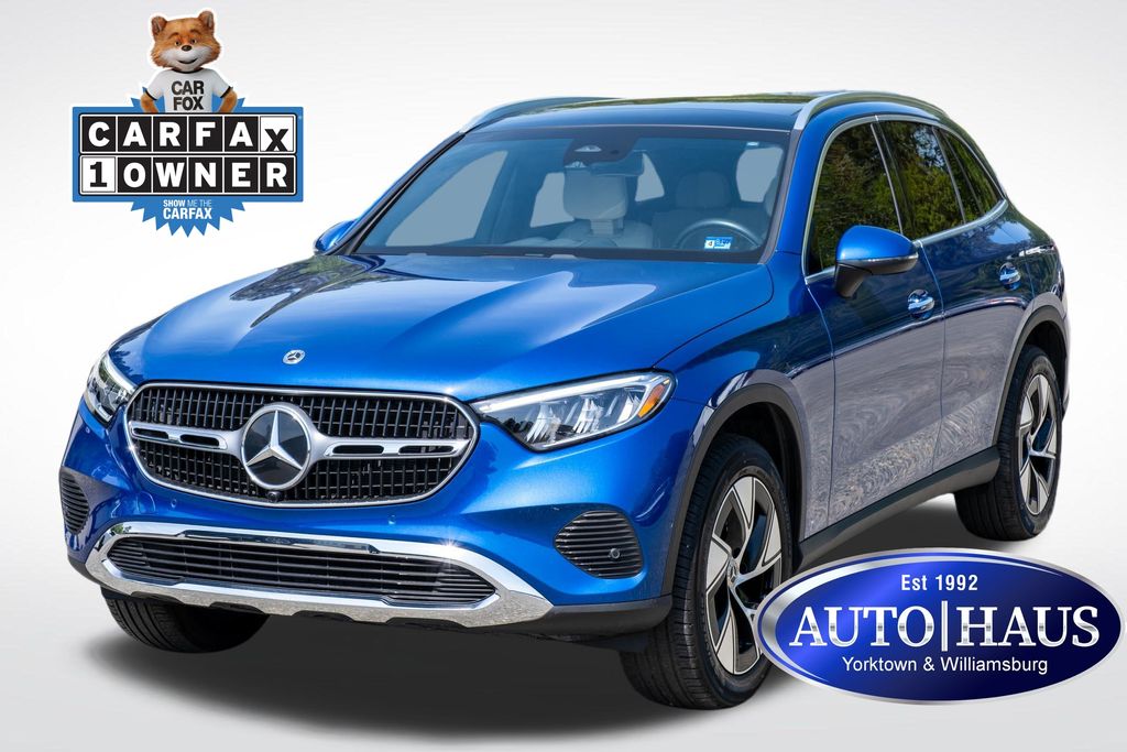2024 Mercedes-Benz GLC GLC 300 4MATIC's photo