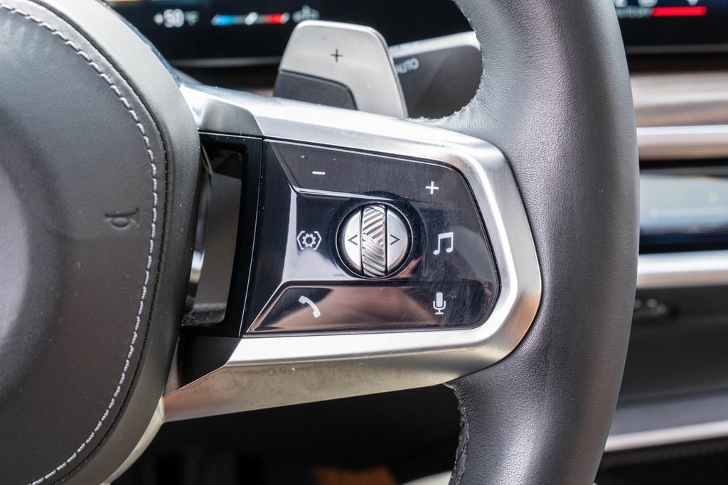 2023 BMW 7 Series 740i - Photo 23