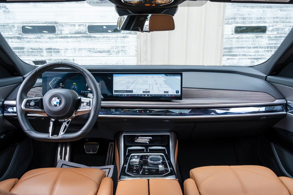 2023 BMW 7 Series 740i - Photo 17