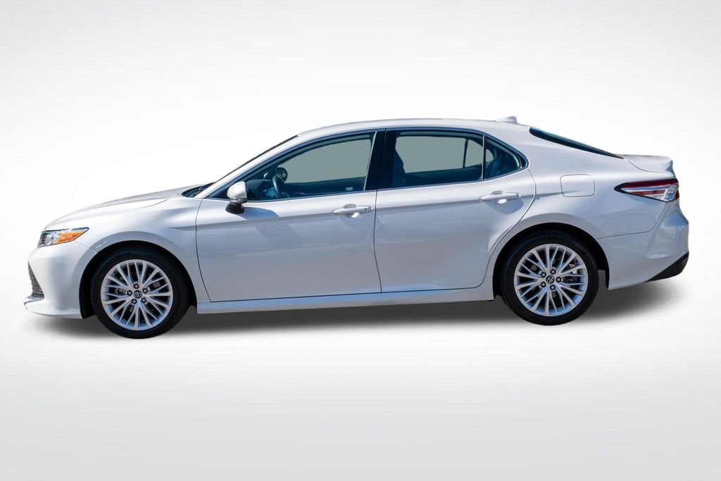 Used 2019 Toyota Camry XLE Sedan