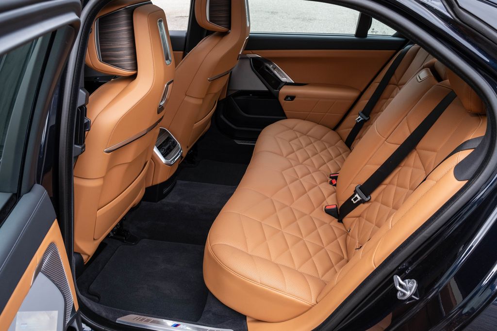 2023 BMW 7 Series 740i - Photo 30