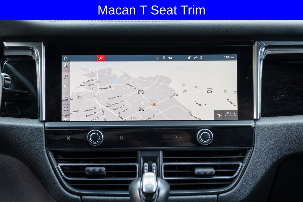 2023 Porsche Macan T - Photo 17
