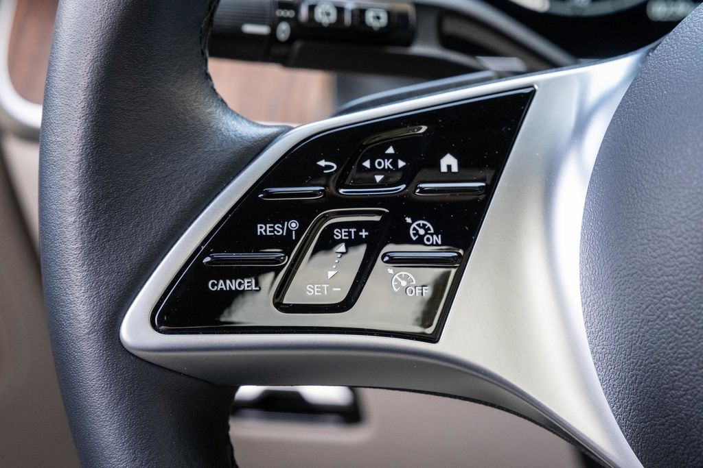 2024 Mercedes-Benz GLC GLC 300 - Photo 19