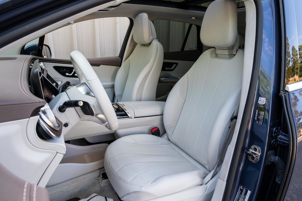 2023 Mercedes-Benz EQE SUV Base - Photo 16