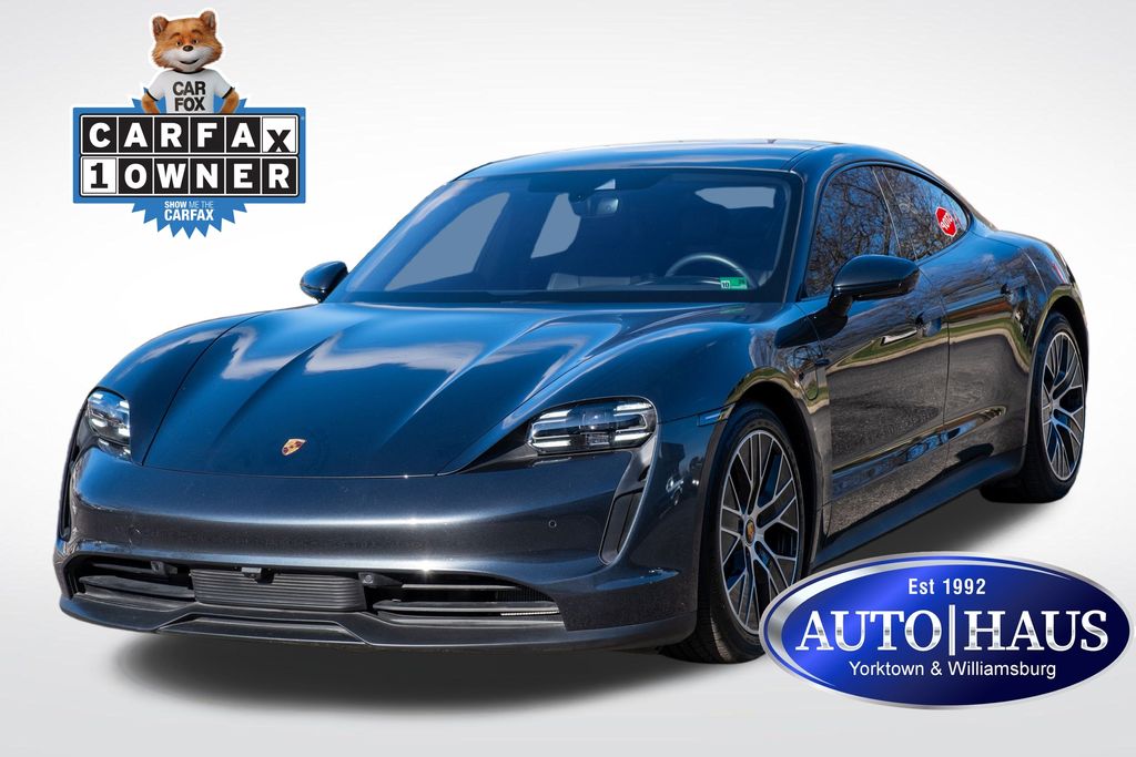 2023 Porsche Taycan Base's photo