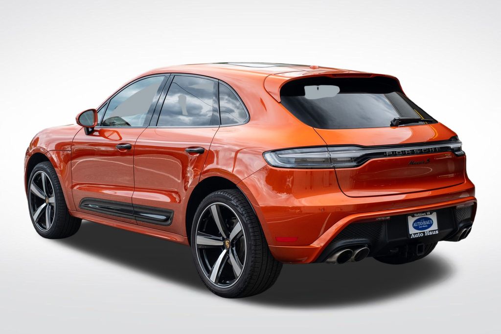 2024 Porsche Macan S photo 4