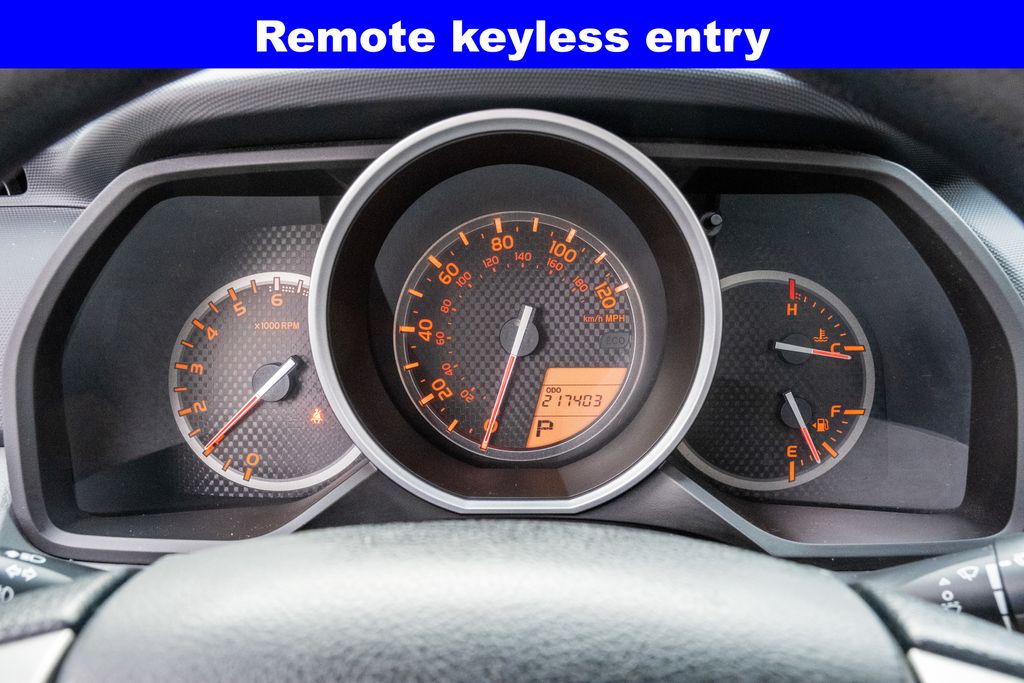 2011 Toyota 4Runner SR5 photo 2