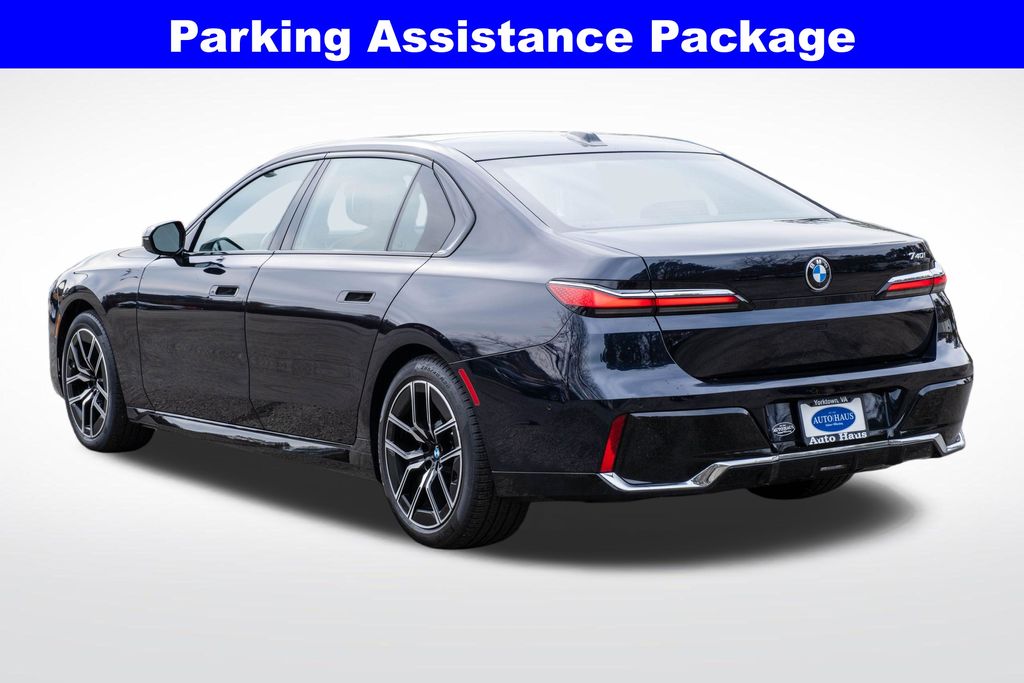 2023 BMW 7 Series 740i - Photo 6