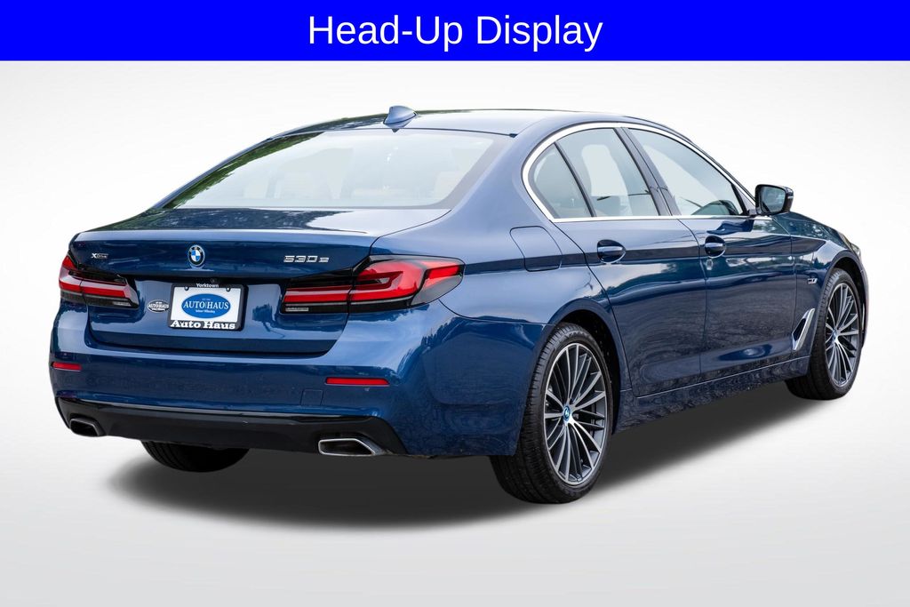 2023 BMW 5 Series 530e - Photo 8