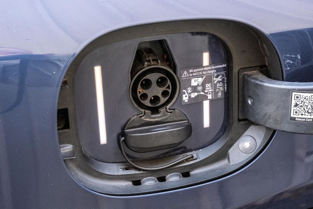 2023 Mercedes-Benz EQE SUV Base - Photo 37
