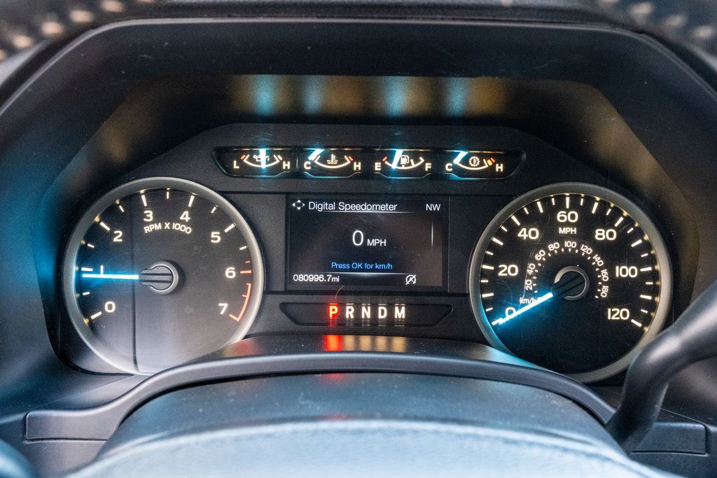 2018 Ford F-150 XLT photo 2