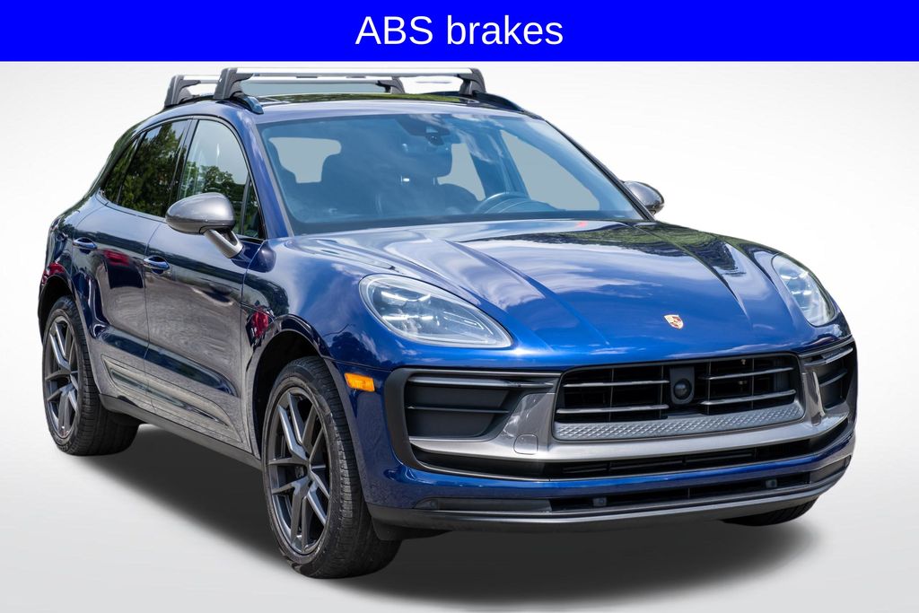2023 Porsche Macan T - Photo 10