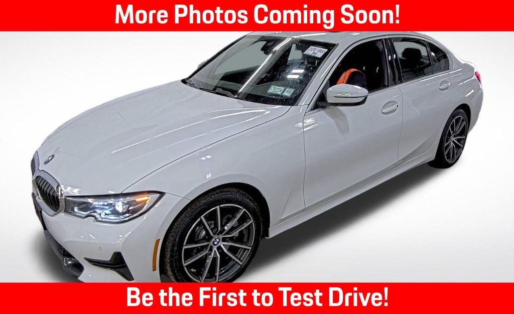 2020 BMW 3 Series 330i's photo