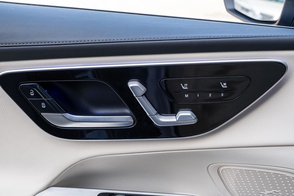 2024 Mercedes-Benz GLC GLC 300 - Photo 12