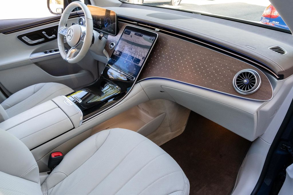 2023 Mercedes-Benz EQE SUV Base - Photo 26