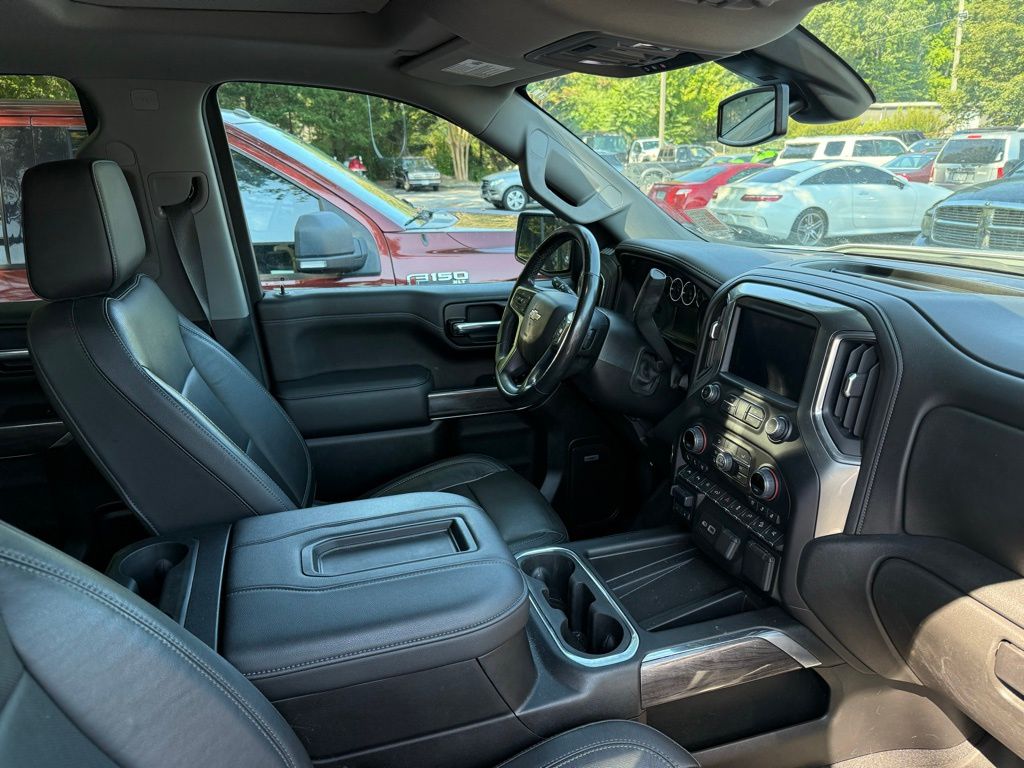 2020 Chevrolet Silverado 1500 LTZ photo 3