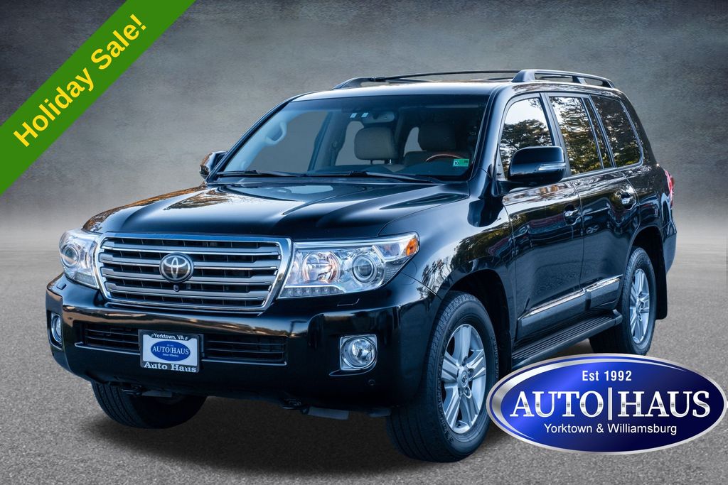 2015 Toyota Land Cruiser Base's photo