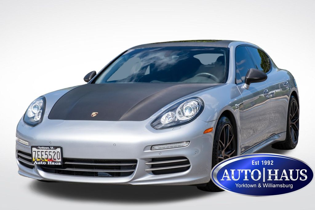 2016 Porsche Panamera