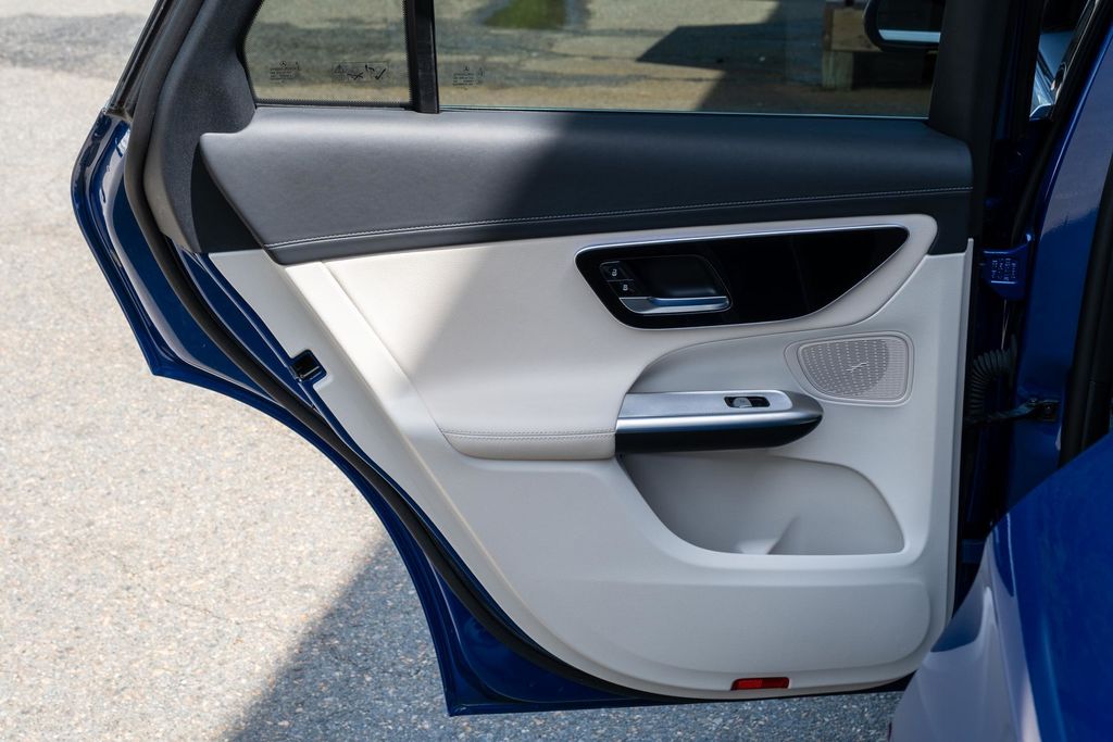 2024 Mercedes-Benz GLC GLC 300 - Photo 25