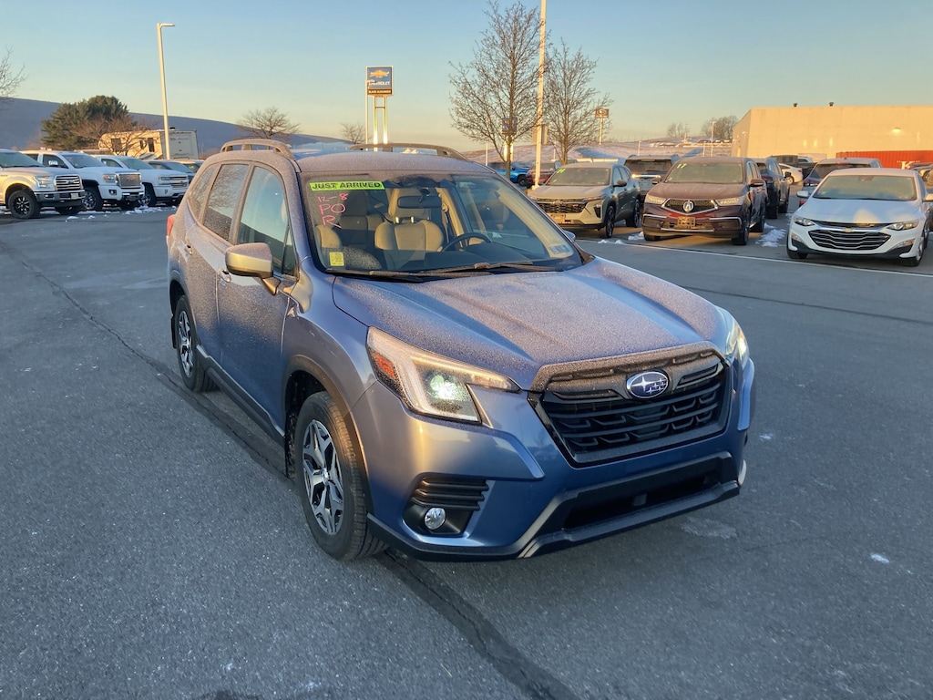 Used 2023 Subaru Forester Premium SUV