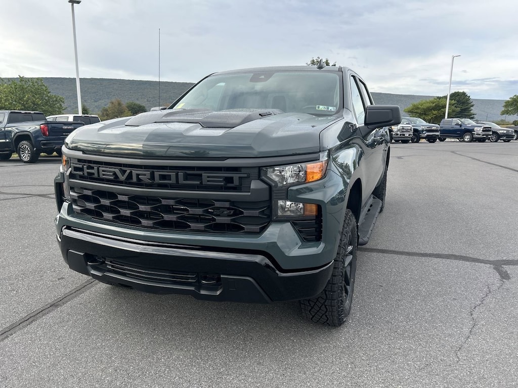 New 2026 Chevrolet Silverado 1500 Custom Trail Boss Truck Crew Cab