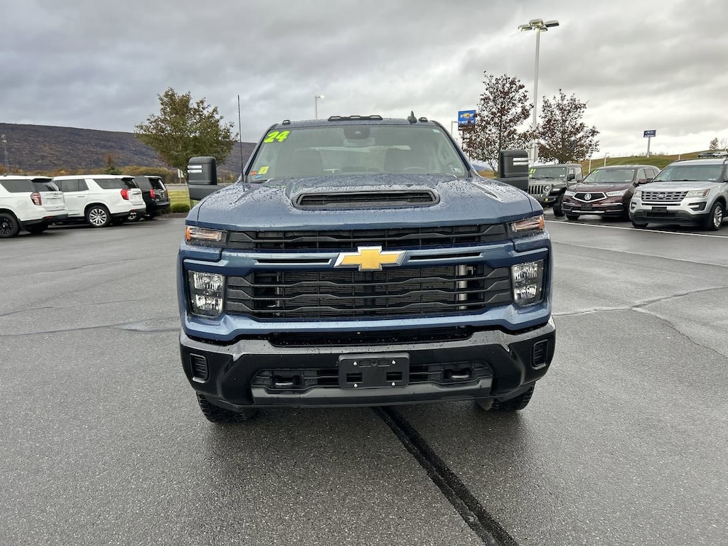 Used 2024 Chevrolet Silverado 2500 HD Custom Truck Crew Cab