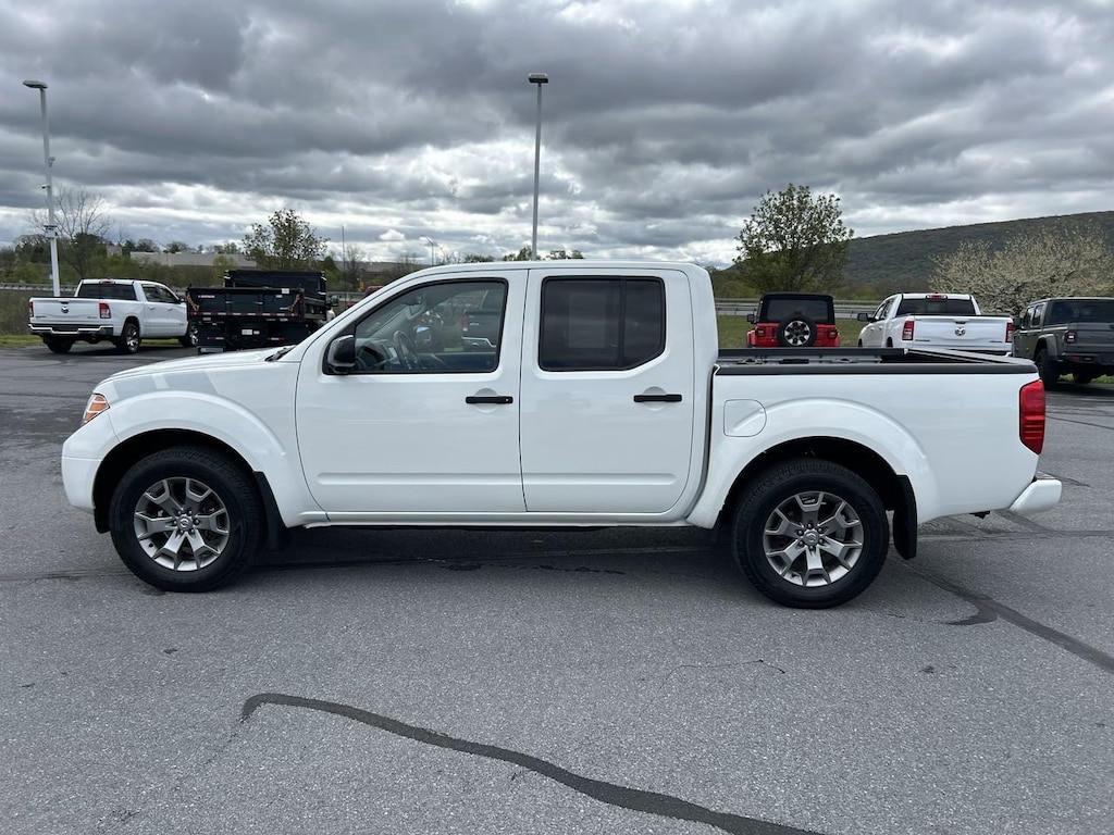 Used 2020 Nissan Frontier SV Truck Crew Cab