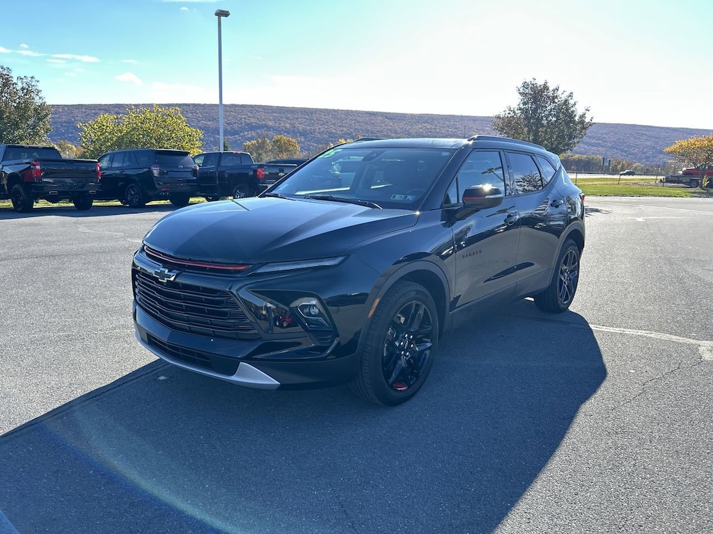 Used 2025 Chevrolet Blazer LT w/3LT SUV