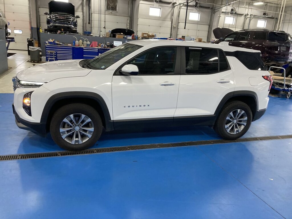 Used 2025 Chevrolet Equinox LT SUV