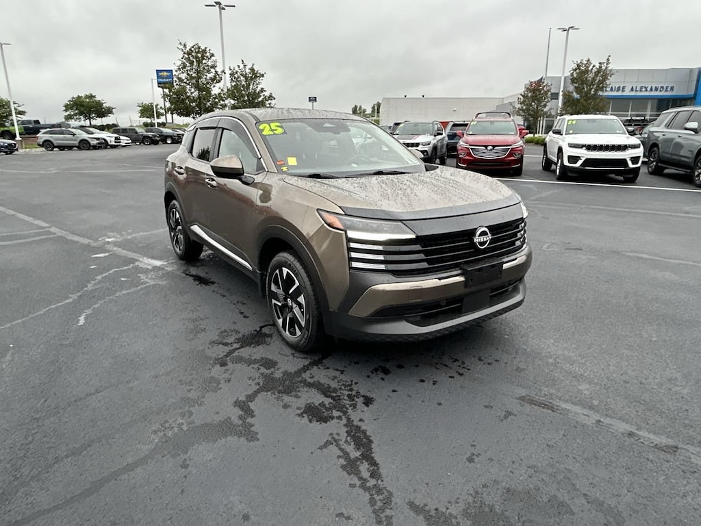 Used 2025 Nissan Kicks SV SUV