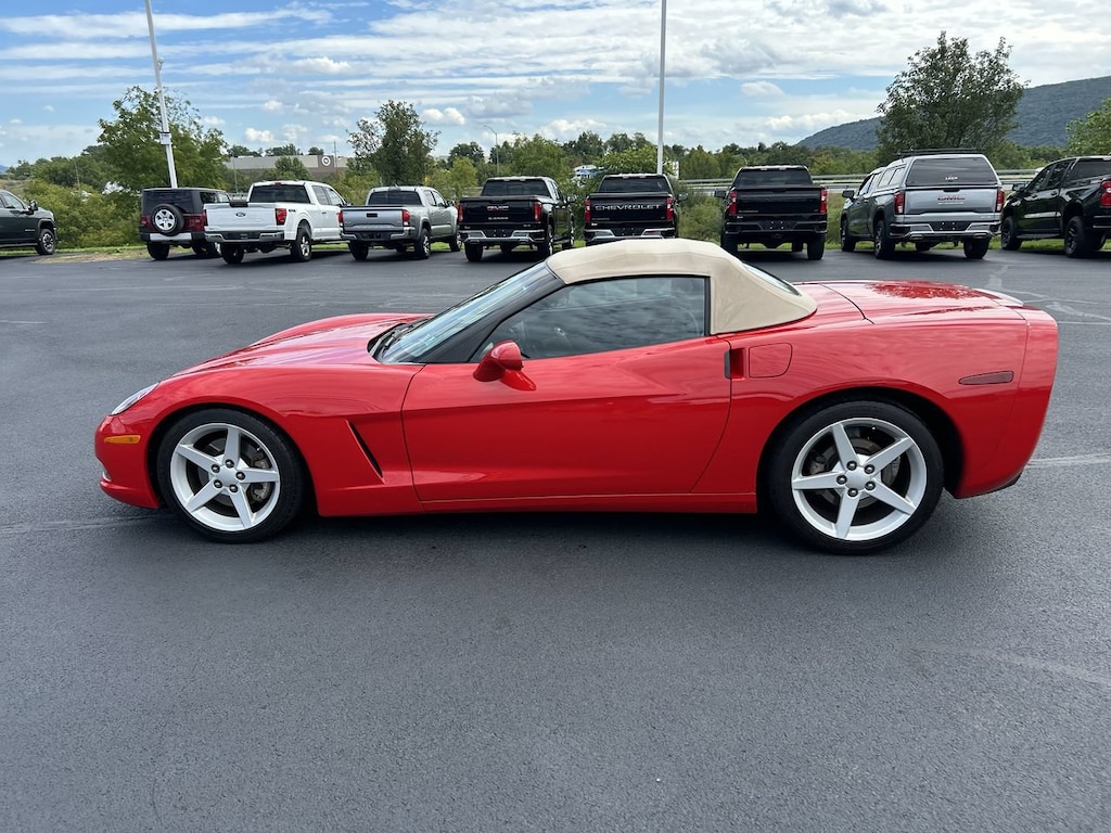 Used 2005 Chevrolet Corvette Base Convertible