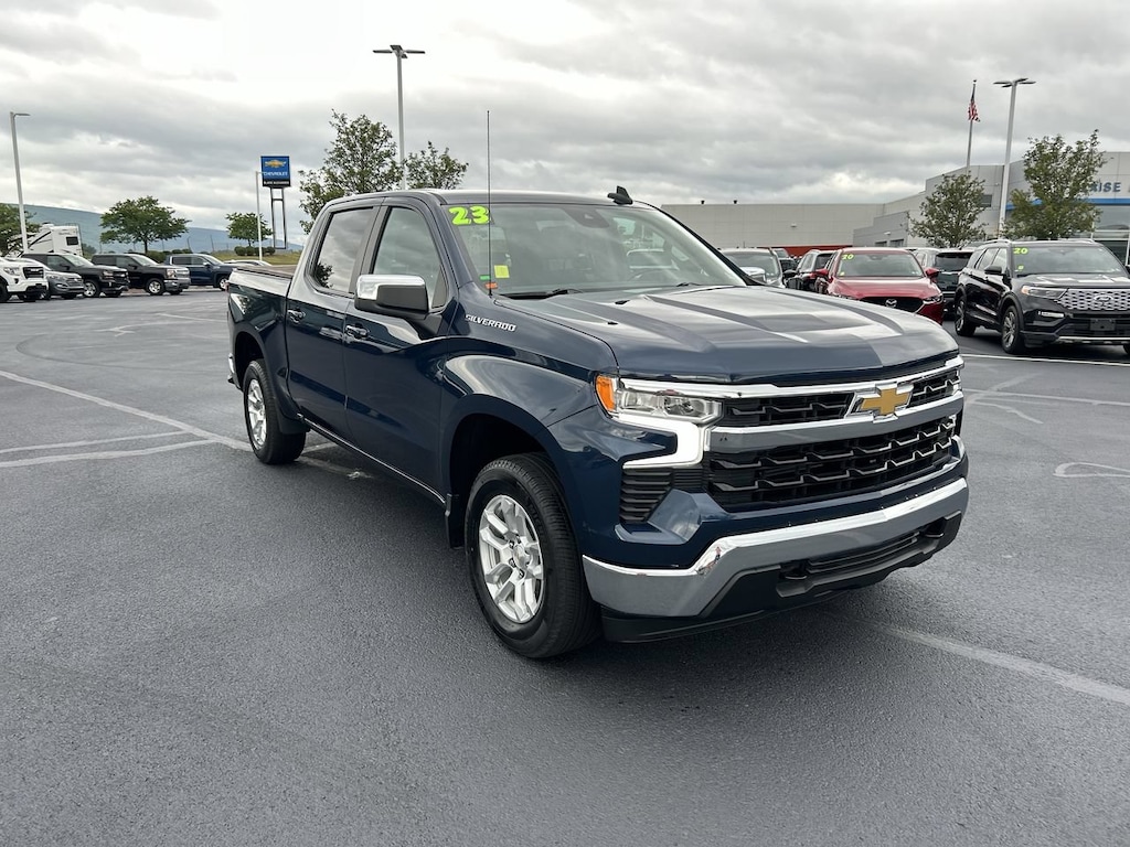 Used 2023 Chevrolet Silverado 1500 LT Truck Crew Cab