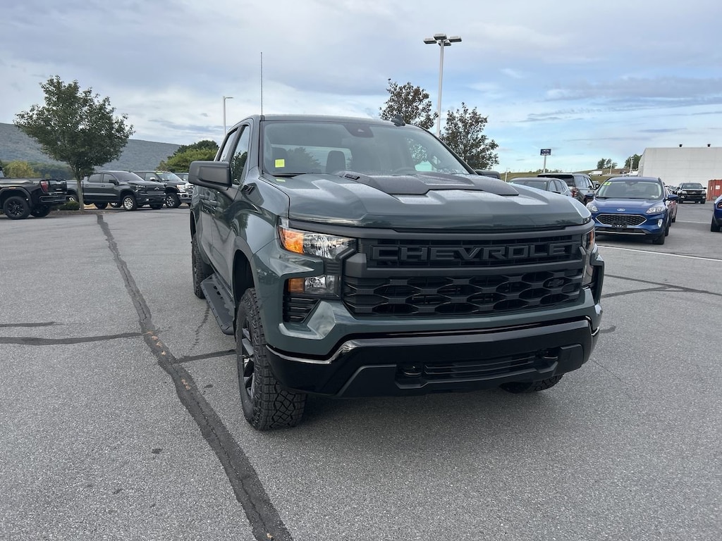 New 2026 Chevrolet Silverado 1500 Custom Trail Boss Truck Crew Cab
