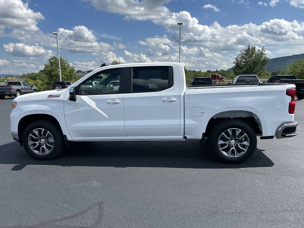 New 2026 Chevrolet Silverado 1500 LT Truck Crew Cab