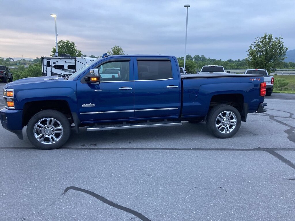 Used 2019 Chevrolet Silverado 2500HD High Country Truck Crew Cab