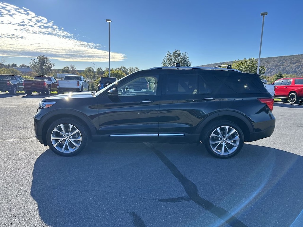 Used 2021 Ford Explorer Platinum SUV