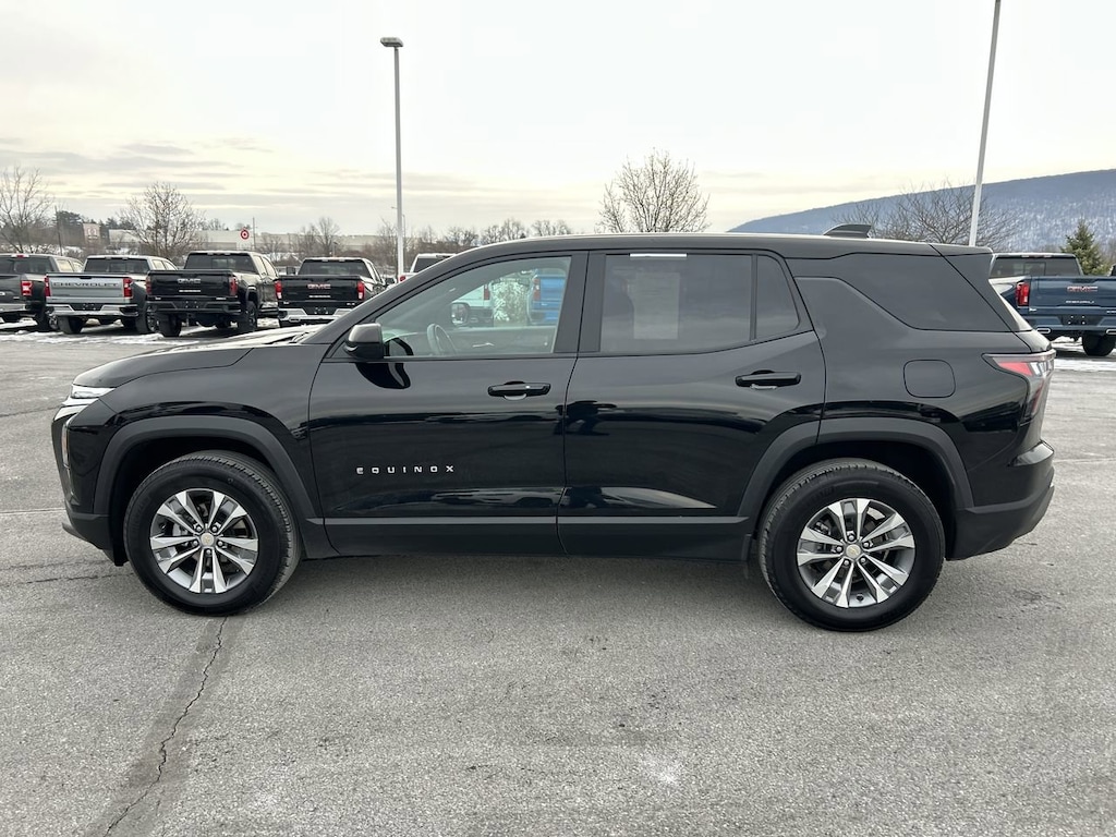 Used 2025 Chevrolet Equinox LT SUV