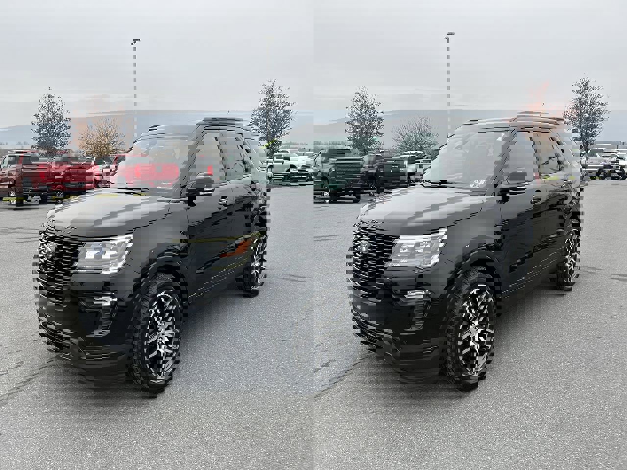2018 Ford Explorer Sport photo 3