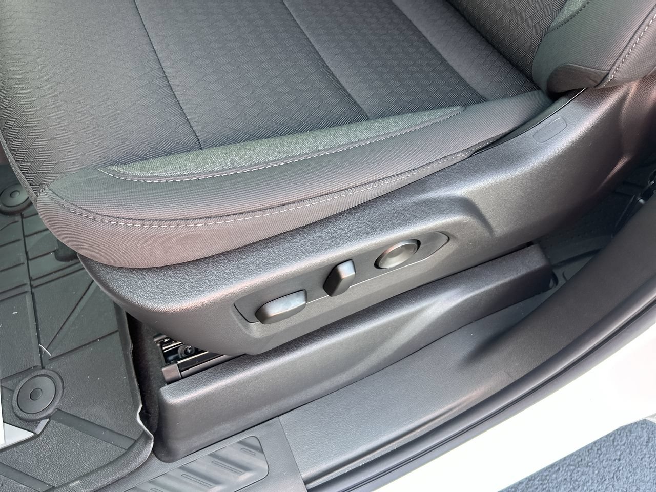 2026 Chevrolet Silverado 1500 Custom - Photo 24
