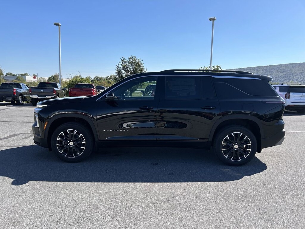 New 2026 Chevrolet Traverse AWD LT SUV