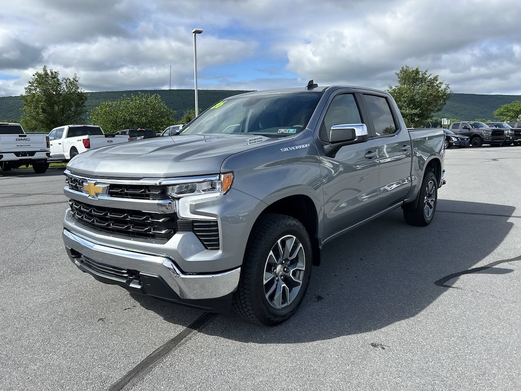 New 2026 Chevrolet Silverado 1500 LT Truck Crew Cab