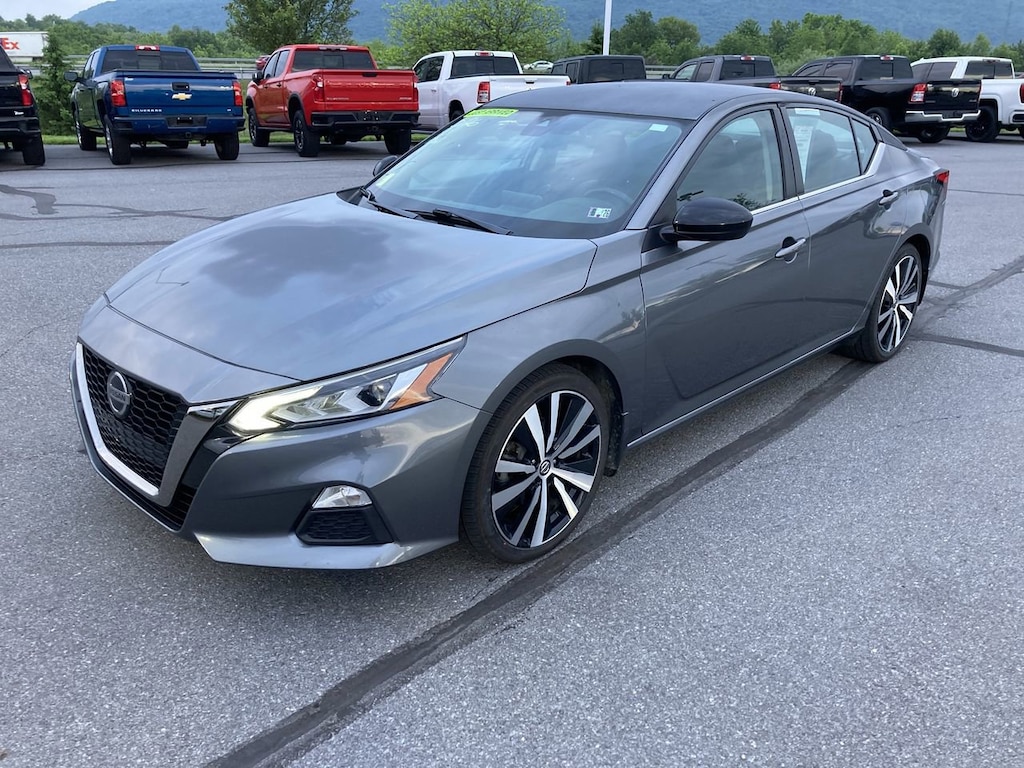 Used 2020 Nissan Altima 2.5 SR Sedan