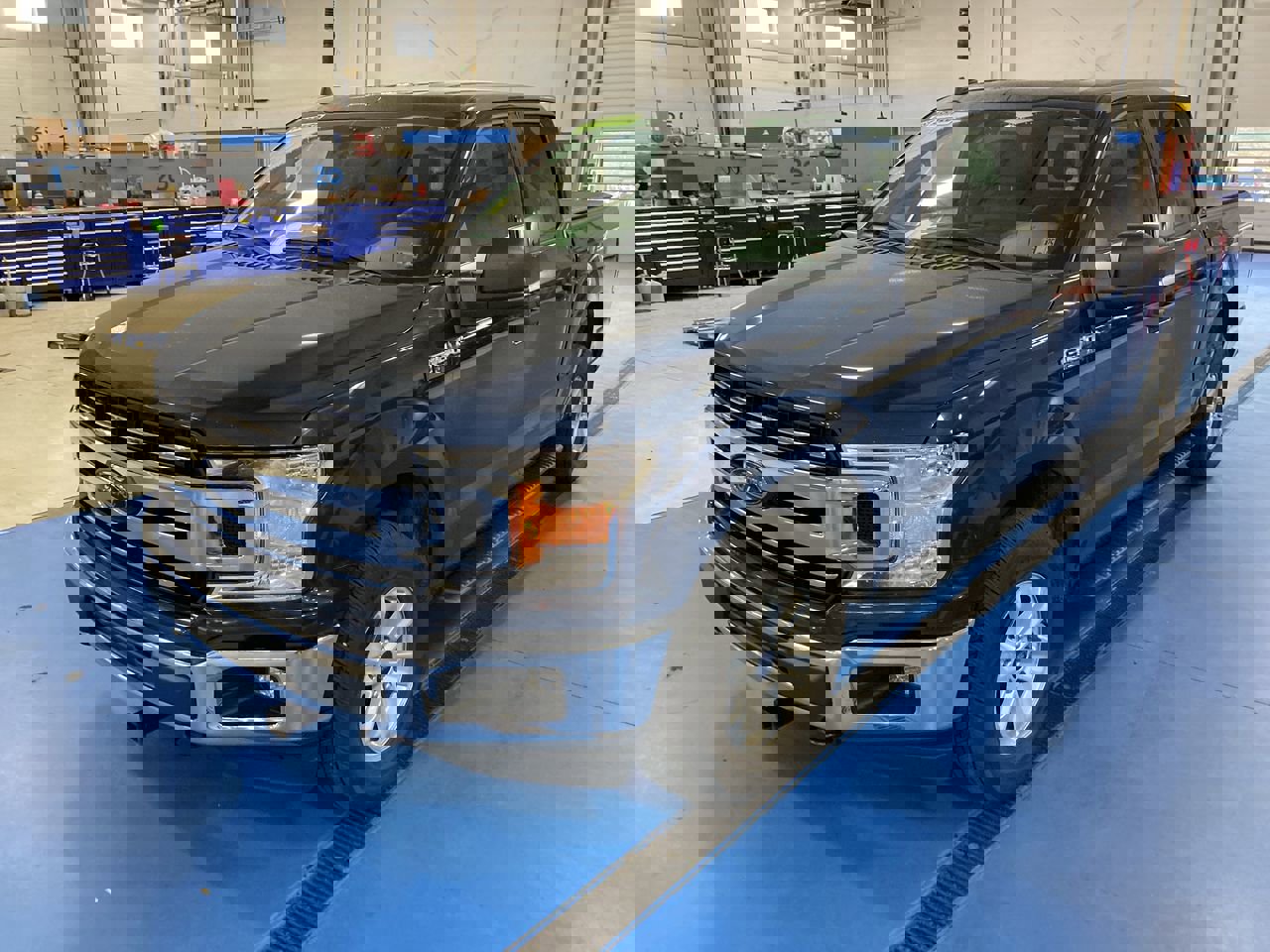 2020 Ford F-150 XLT photo 3