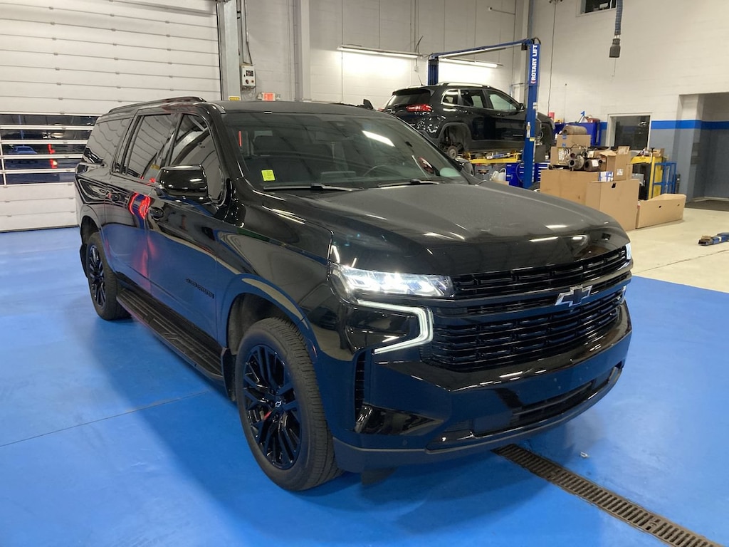 Used 2024 Chevrolet Suburban RST SUV